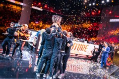 JDG战队憾负FPX Kanavi泪洒赛场 下一赛季展望再冲巅峰